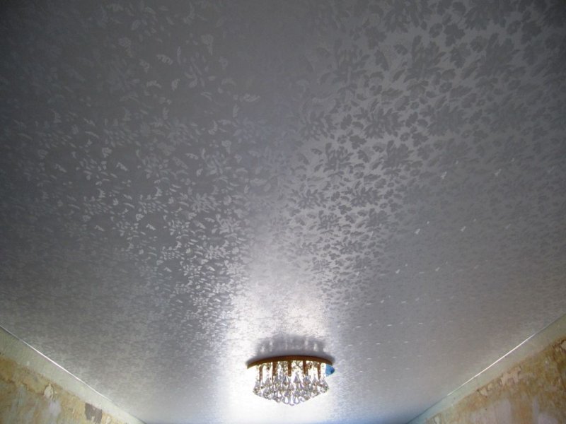 Матовый фактурный потолок