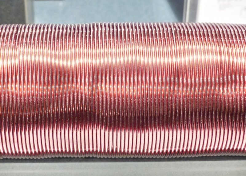 Обои медные катушки