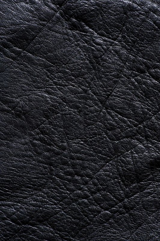 Черная кожа