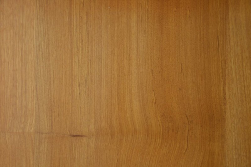 Лакированное дерево