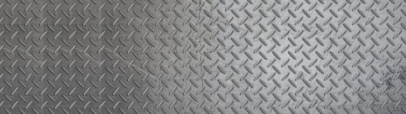 Рифленый лист металла