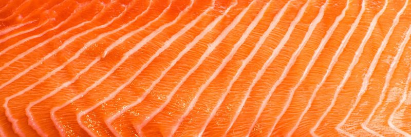 Рыба красного цвета