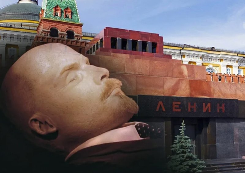 Ленин на красной площади в мавзолее