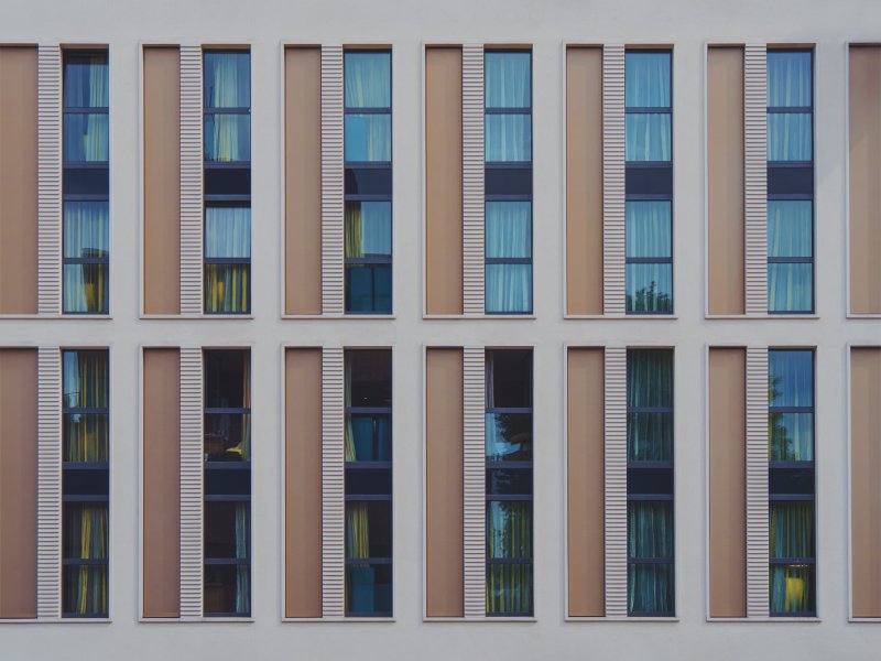 Фасад многоэтажного дома