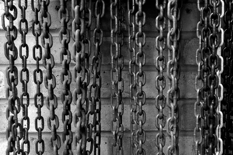 Железная цепь
