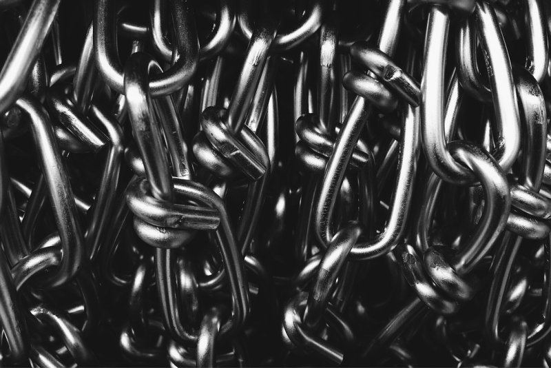 Железная цепь