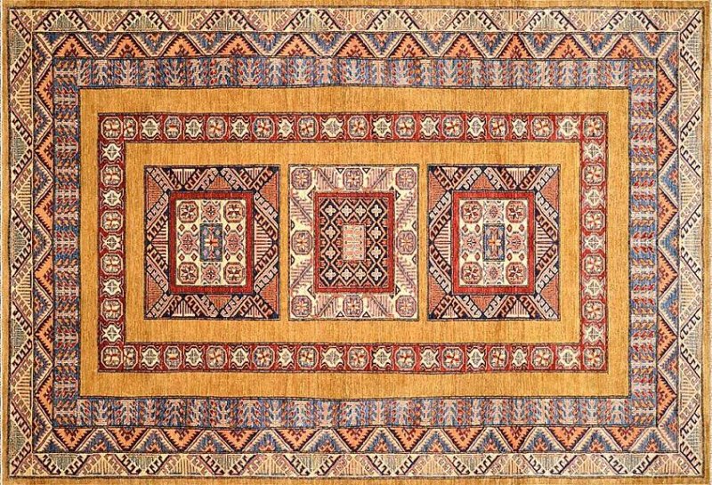 Ковер в этническом стиле