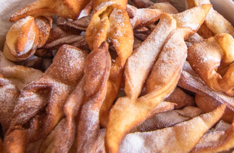 Хворост сладость