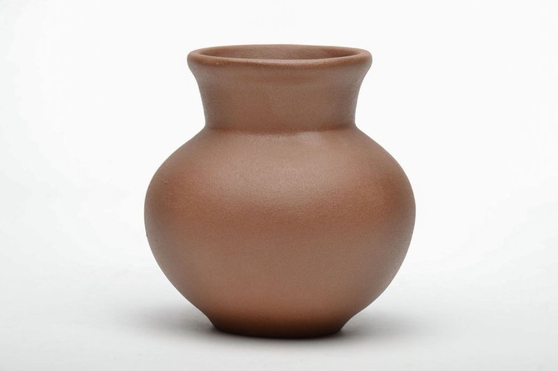 Глиняный кувшин без ручки