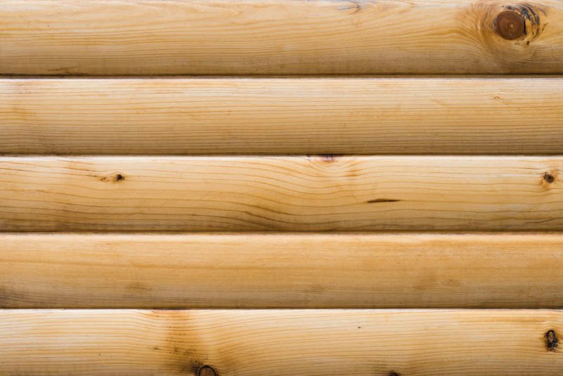 Бревенчатая стена