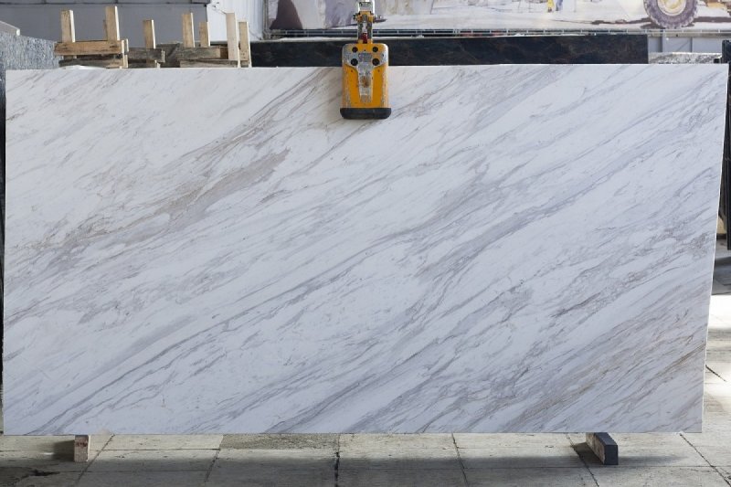 Мрамор Volakas Extra