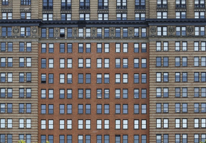 Фасады многоэтажных зданий