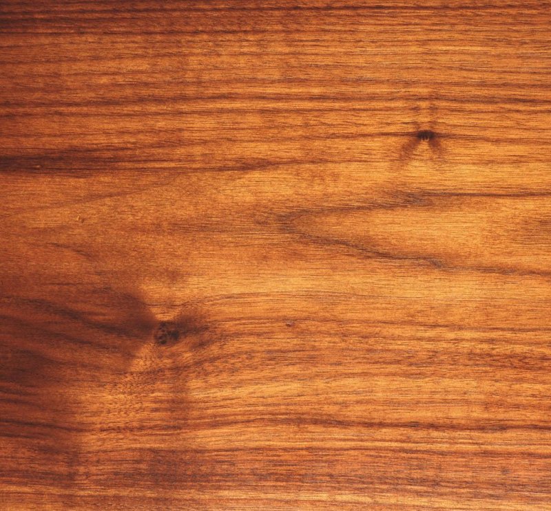 Лакированное дерево