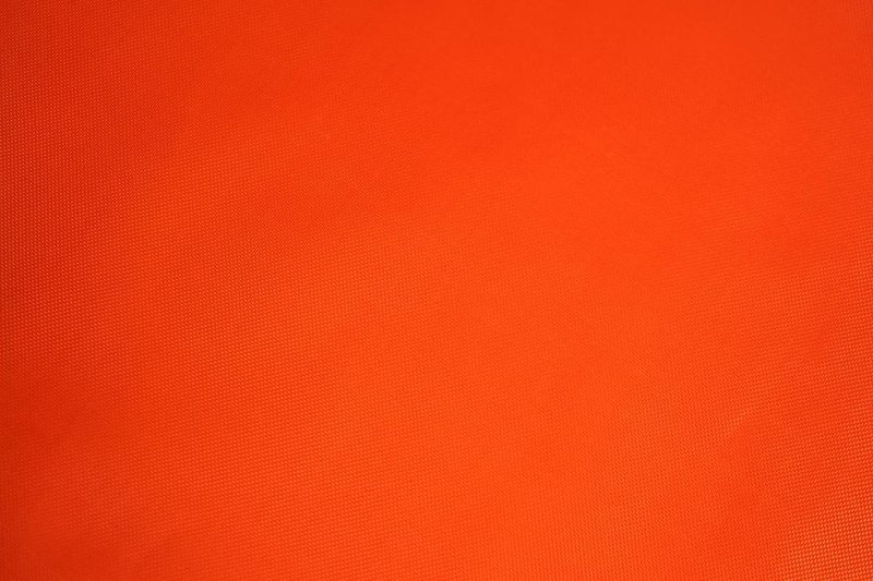 Красный пластик