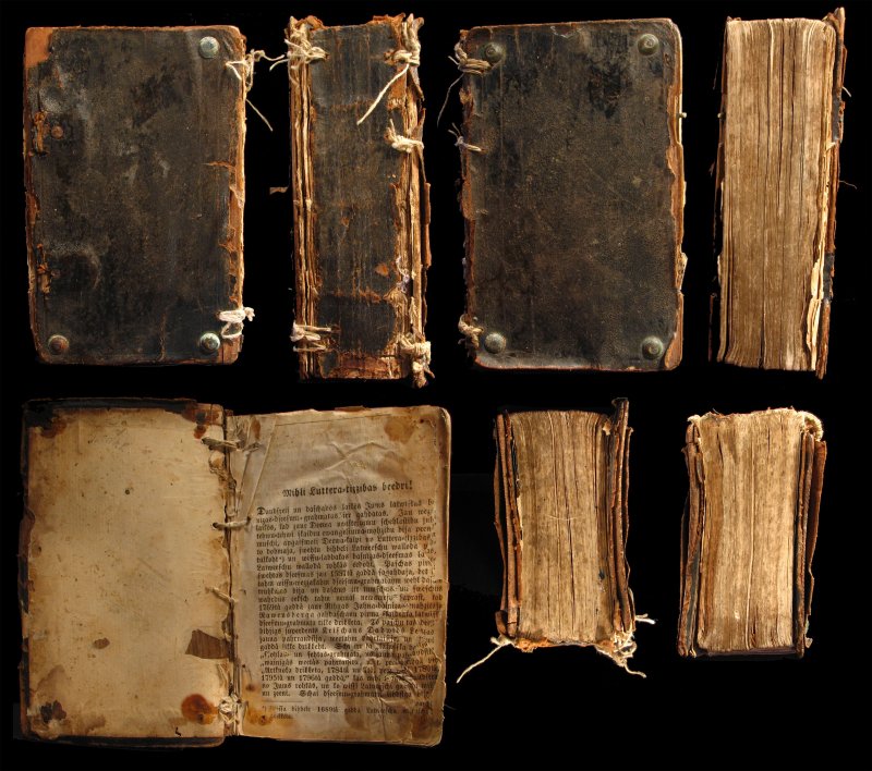 Старинные книги