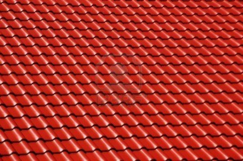 Красная черепица на крыше