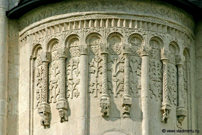 Дмитриевский собор во Владимире