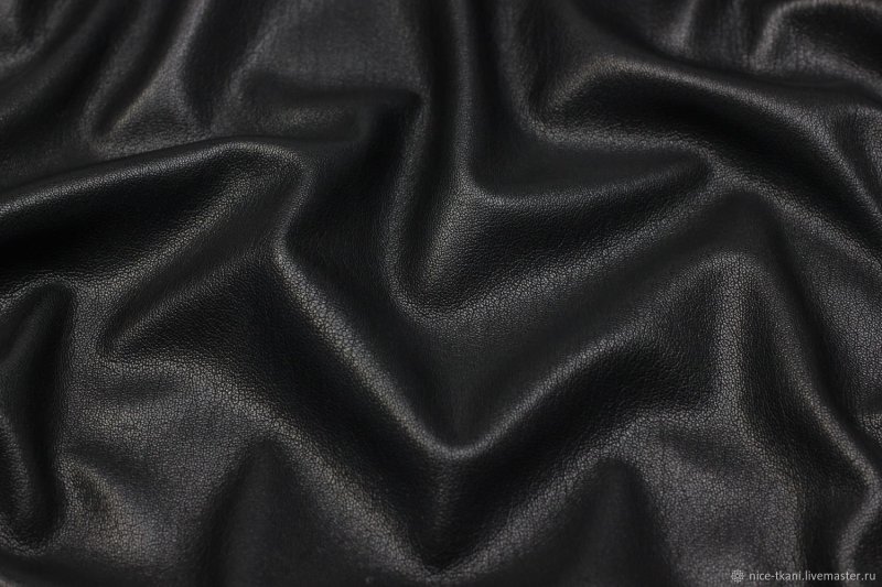 Черная кожа