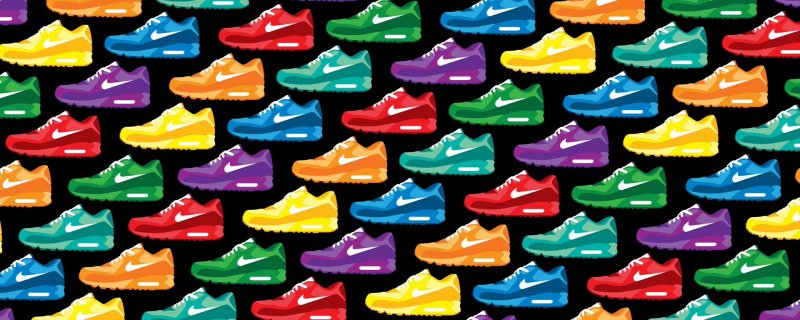 Много кроссовок найк