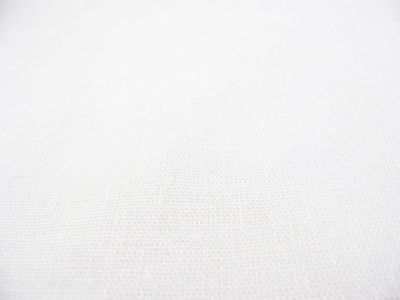Белая ткань