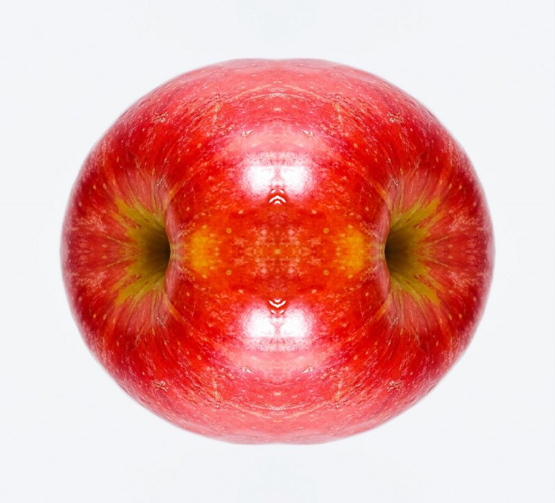 Яблоко без хвостика