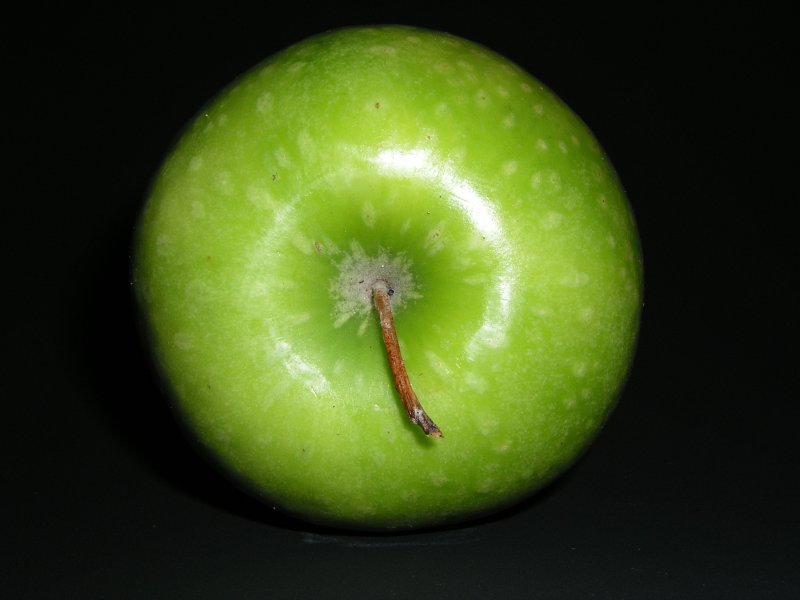 Яблоки зеленые