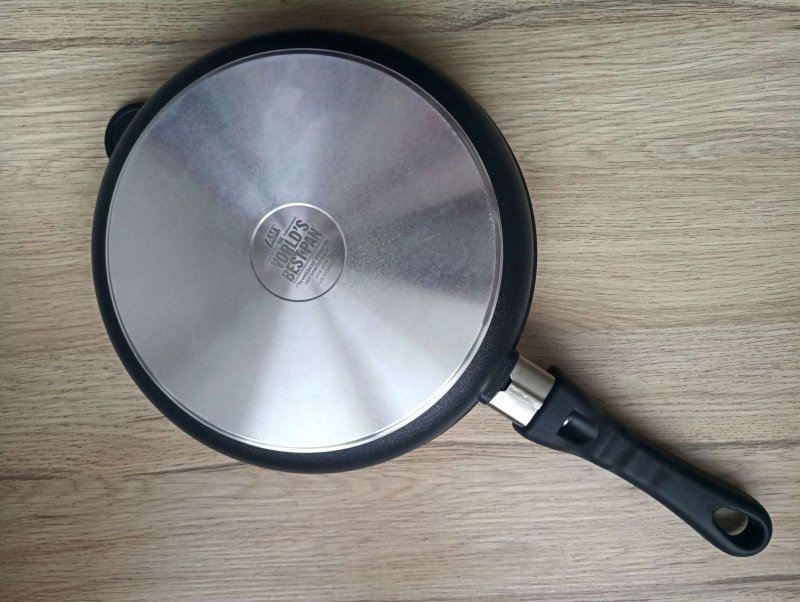 Кастрюля AMT frying Pans i-920