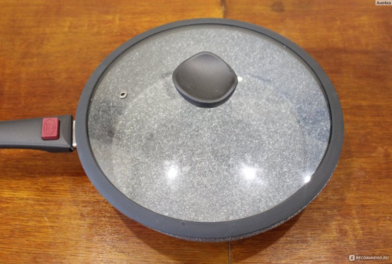 Сковорода глубокая с крышкой 28 см Royal Kuchen