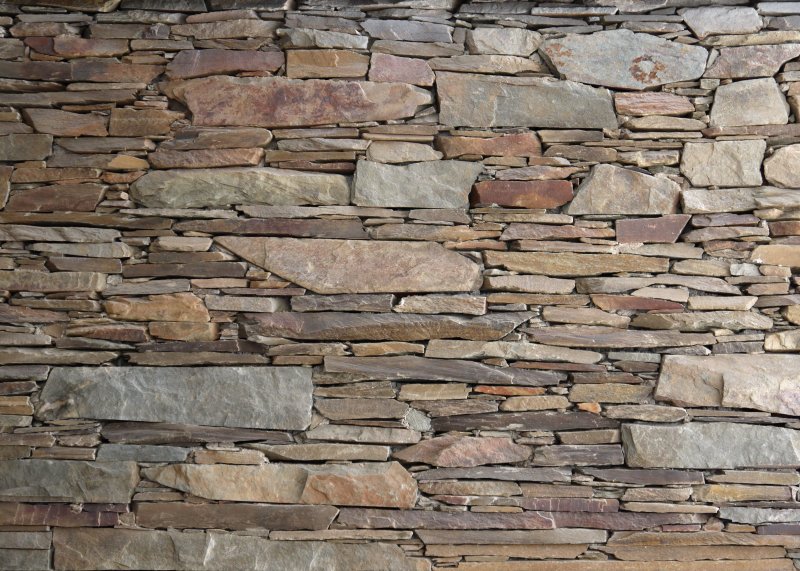 Стена камень плитняк