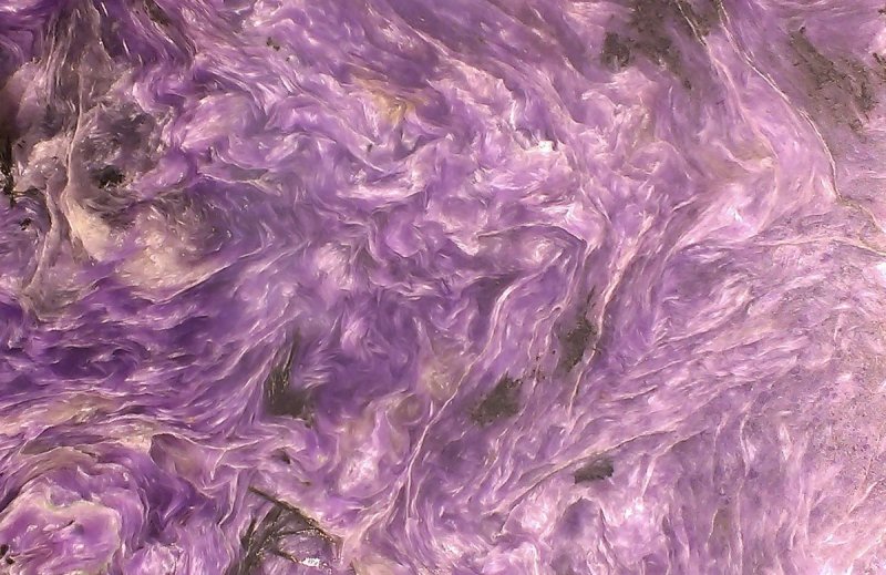 Чароит срез камня