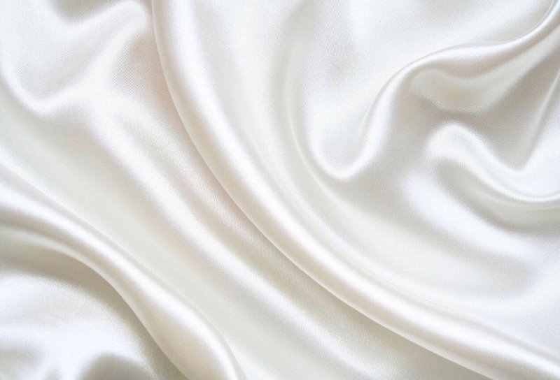 Белый атлас