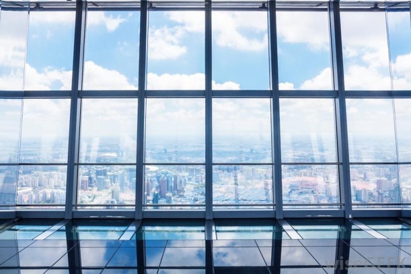 Стеклянное здание