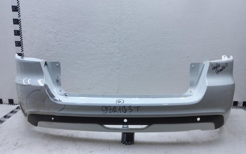 Бампер задний Лада Гранта под парктроники