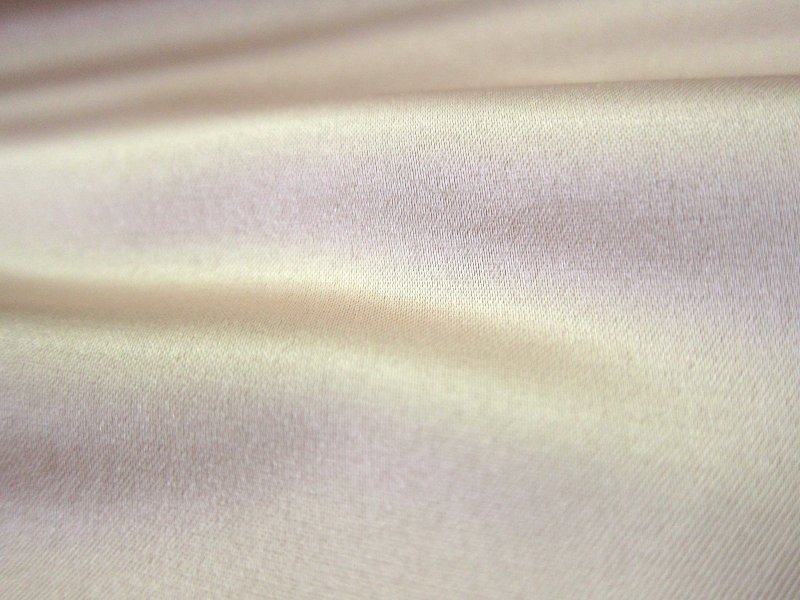 Серебристая ткань