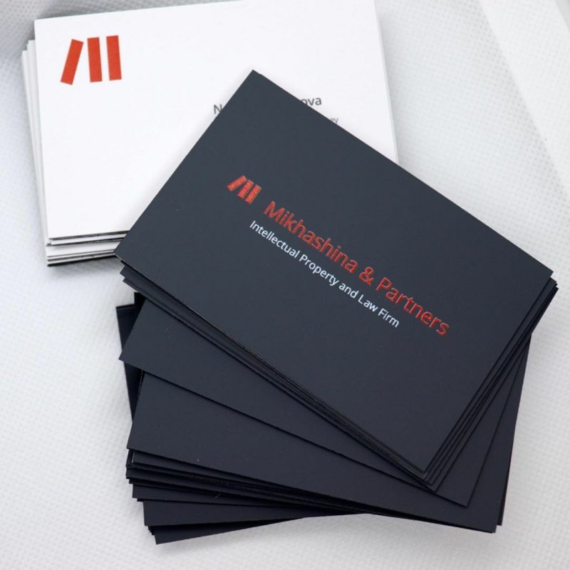 Дизайнерский картон для визиток