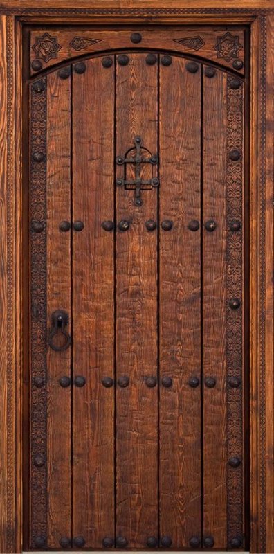 Старинная деревянная дверь