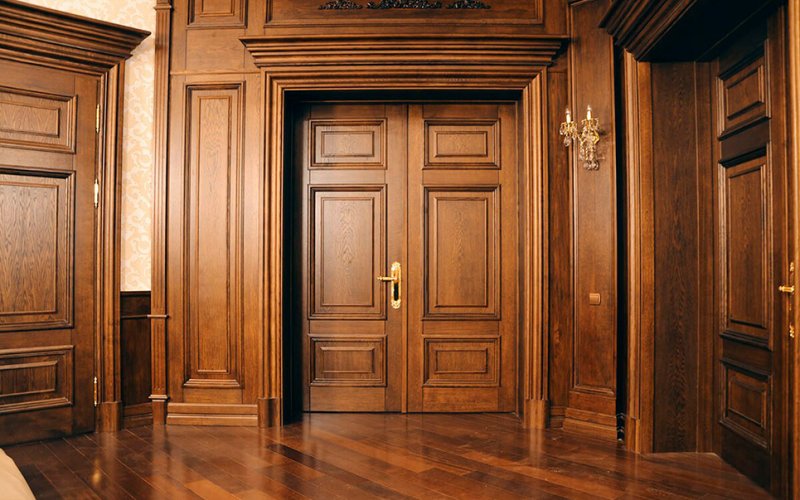 Дубовые филенчатые двери