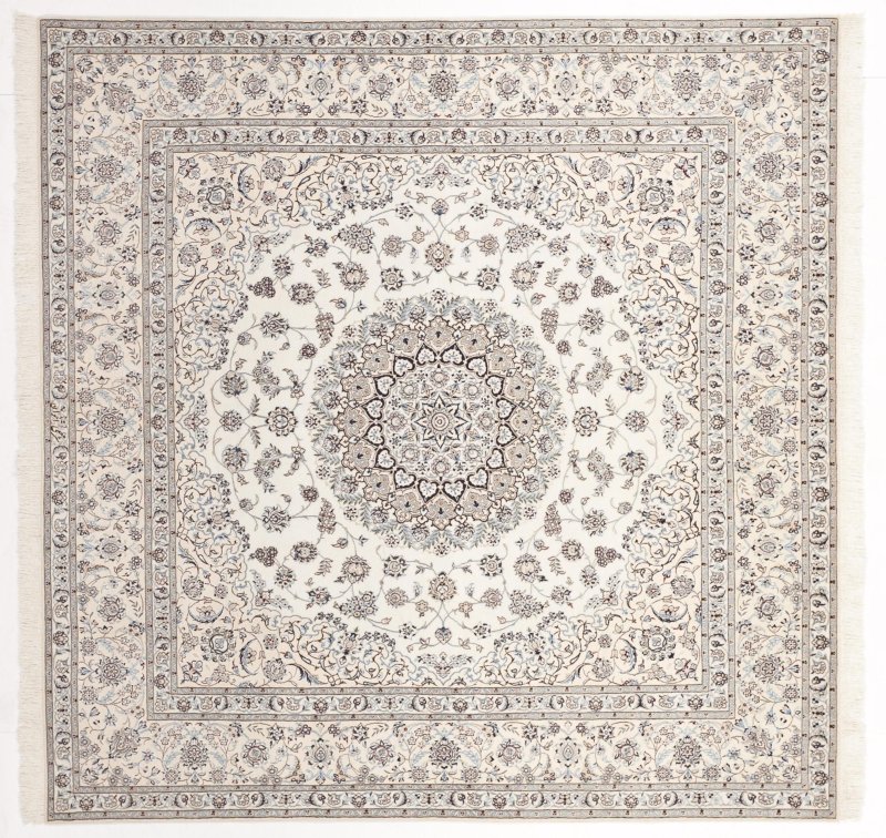 Квадратный ковер