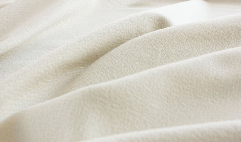 Белая кашемировая ткань
