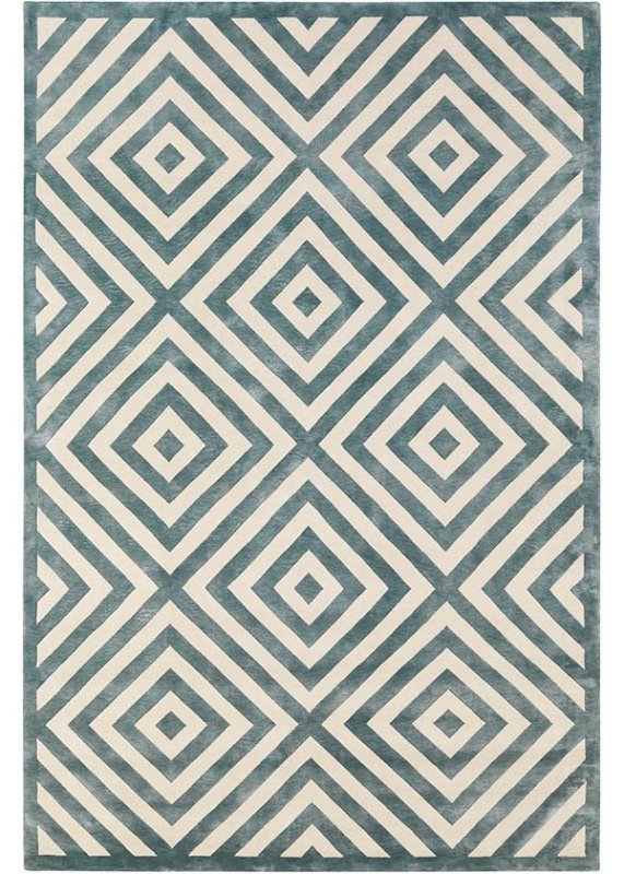 Ковер с геометрическим орнаментом