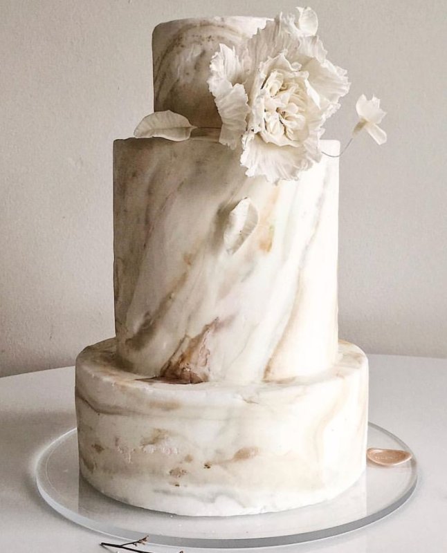 Мраморный торт на свадьбу