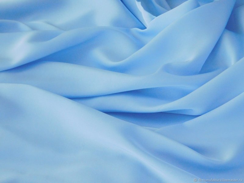 Голубой шелк