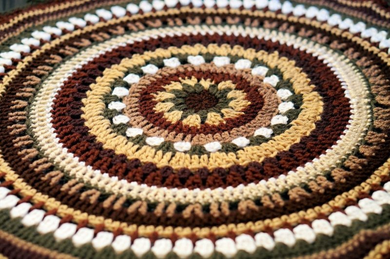 Вязаные коврики