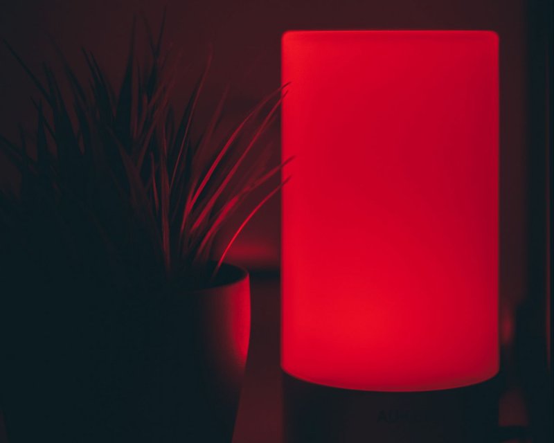 Лампа красное стекло