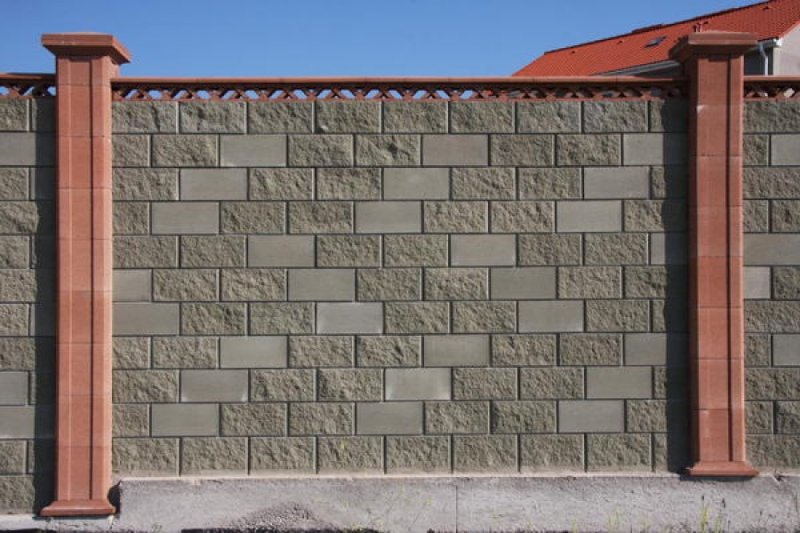 Забор французский камень