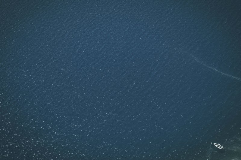 Вода сверху