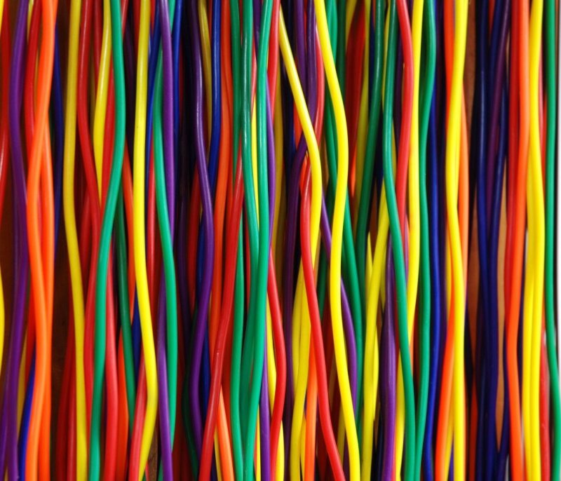 Разноцветные провода