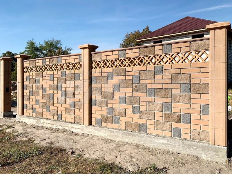 Забор из французского камня