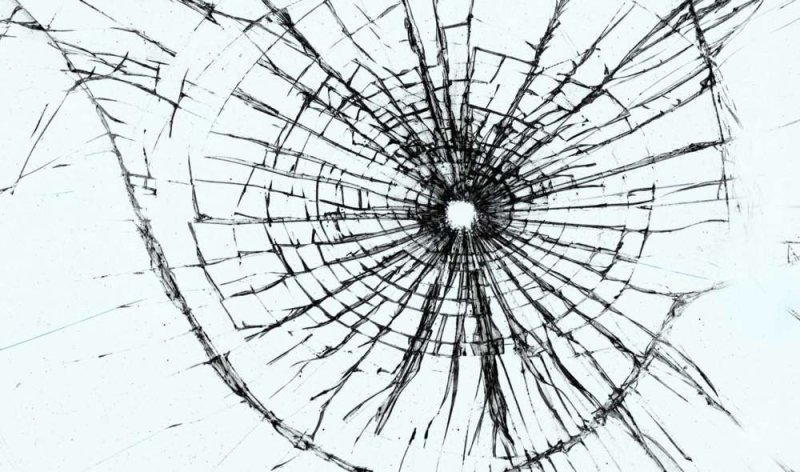 Разбитое стекло