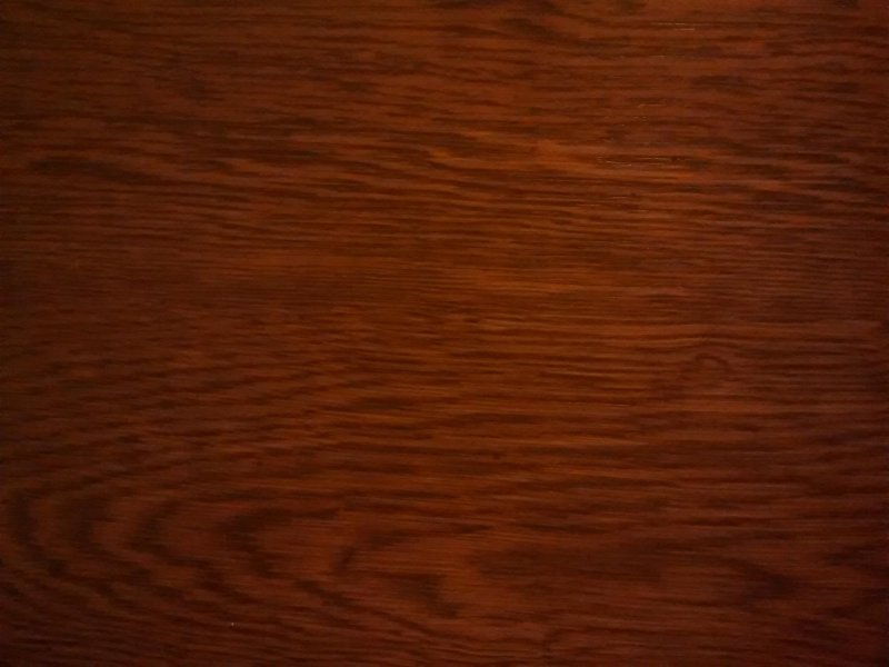 Коричневое дерево